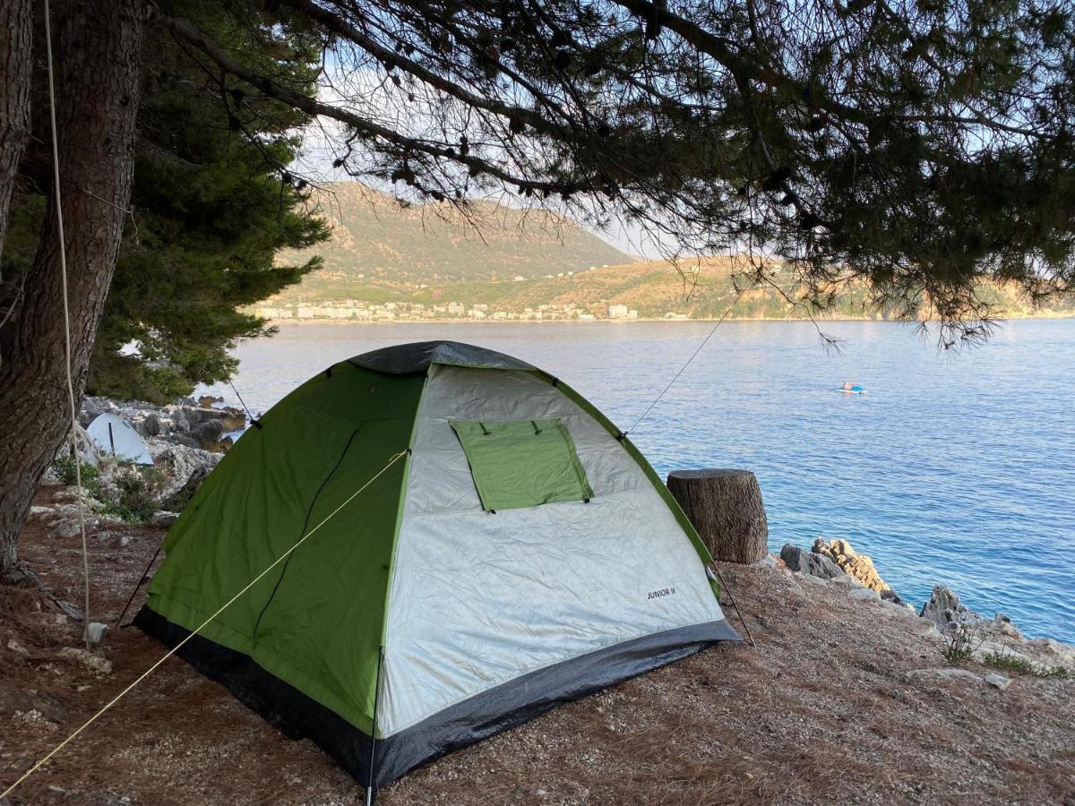Pine Side Camp Otel Himarë Dış mekan fotoğraf